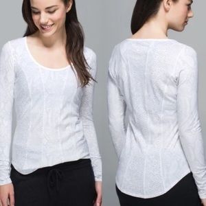 Lululemon Between The Lines Long Sleeve NWT SZ12